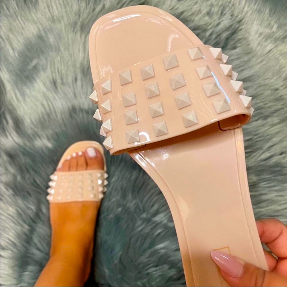 New, Manhattan Jelly Sandals
